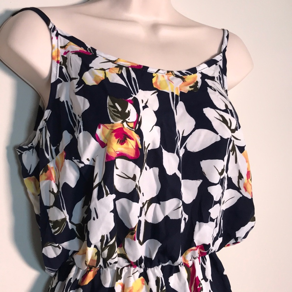 Romper - Picture 2 of 3